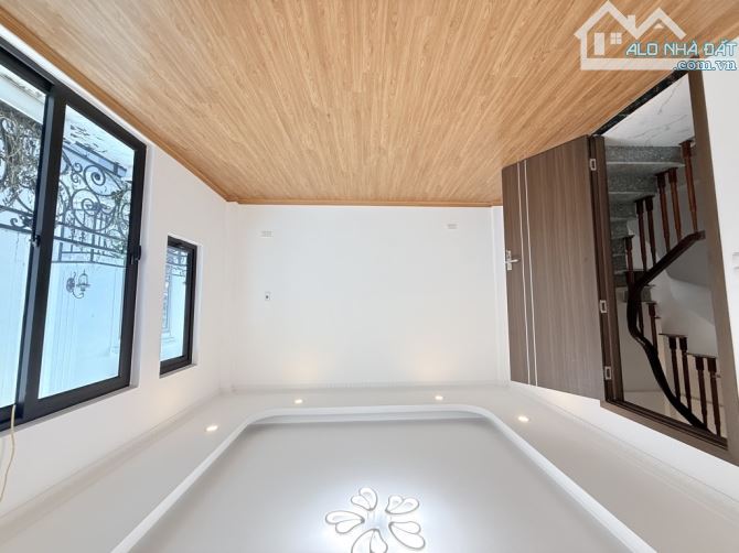 💜BÁN NHÀ BÁT KHỐI - CỔ LINH 35M - 5 TẦNG - HƠN 5 TỶ - 3