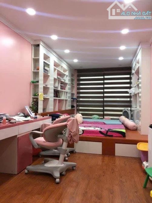 BÁN NHÀ TRẦN QUANG DIỆU - ĐỐNG ĐA - 60M - 32 TỶ - PHÂN LÔ - Ô TÔ TRÁNH - THANG MÁY - 3