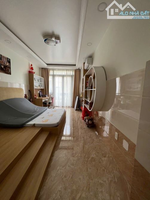 Bán Nhà Có Hầm Xe Hơi - Trung Tâm Quận 5 -- 60m²(3,8 x 16 Nở Hậu ) 7 Tầng - 17 Tỷ TL 💦 - 3