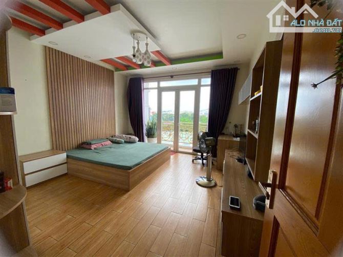Nhà đẹp, hiếm Hoàng Hữu Nam Long Thạnh Mỹ, 5 Tầng, 60m2, giá 8,85 tỷ, đường 8met - 3