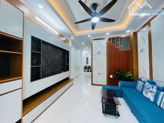 BÁN NHÀ BẮC TỪ LIÊM - THANG MÁY - NGÕ THÔNG -THOÁNG - GẦN CÁC TRƯỜNG ĐH LỚN - 3
