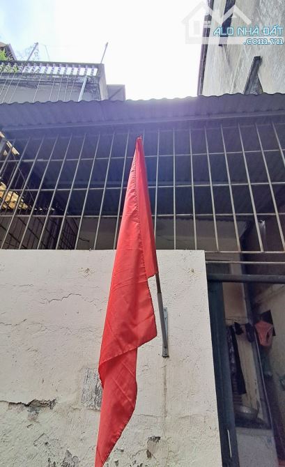 BÁN ĐẤT TẶNG NHÀ 2 TẦNG PHỐ CÙ CHÍNH LAN , QUẬN THANH XUÂN - 3