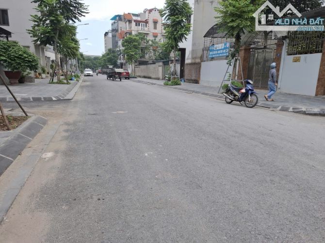 ĐỘC TÔN! Bán Đất Lô Góc 100m² (Sổ 78m²) ĐƯỜNG  10m - Trung Tâm Phúc Lợi - Chỉ 19.5 Tỷ - 3