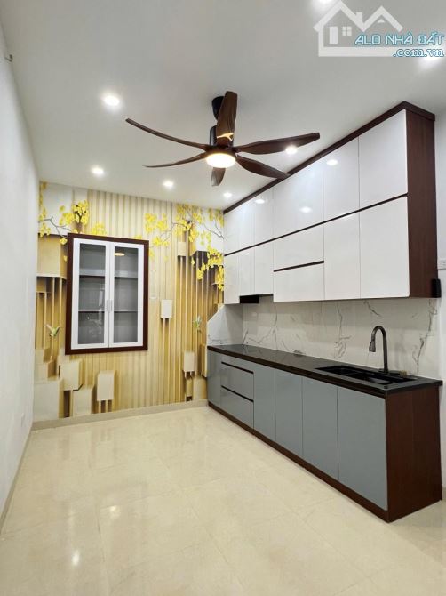 CHỦ CẦN BÁN NHÀ TẠI CẦU AM HÀ ĐÔNG, NGÕ THÔNG - HAI THOÁNG -  NHÀ DÂN XÂY - TẶNG FULL NỘI - 3