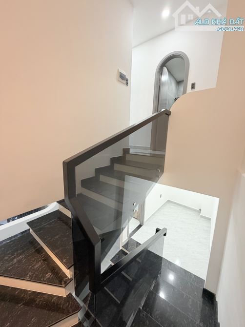 Gấp bán nhà 178/... đường 6, F1, Gò Vấp, 45m2, 3 tầng, 3PN , 3WC, nhỉnh 6 tỷ - 3