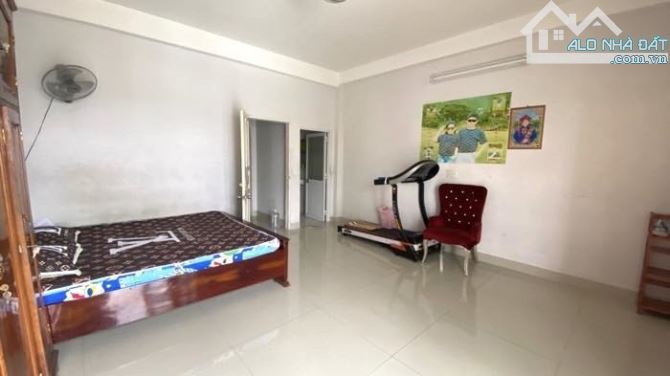 Nhà 5 Tầng hẻm 6m gần đường HÀ HUY GIÁP, Diện tích 117m2 (5 x 24), gần trường CĐ Điện Lực. - 3