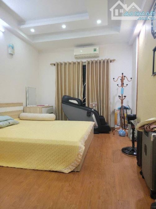 BÁN NHÀ PHỐ TRẦN KHÁT CHÂN - LÒ ĐÚC - 30M2 X 5 TẦNG - NGÕ THÔNG, NÔNG - KO QH - 3