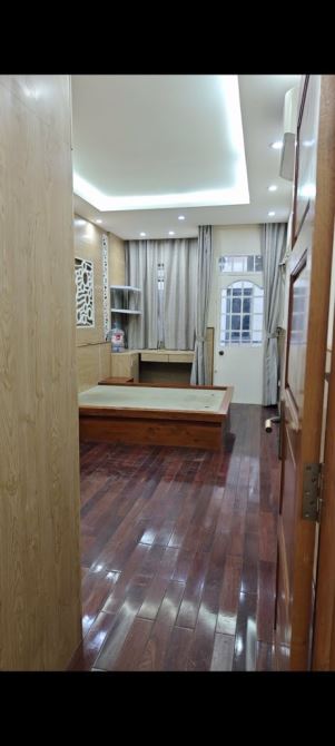 5 TẦNG - HẺM 5M - DÒNG TIỀN 300TR/ NĂM - CAO THẮNG -P3 -Q. 3-DT: 32m2- 9 tỷ 5 - 3