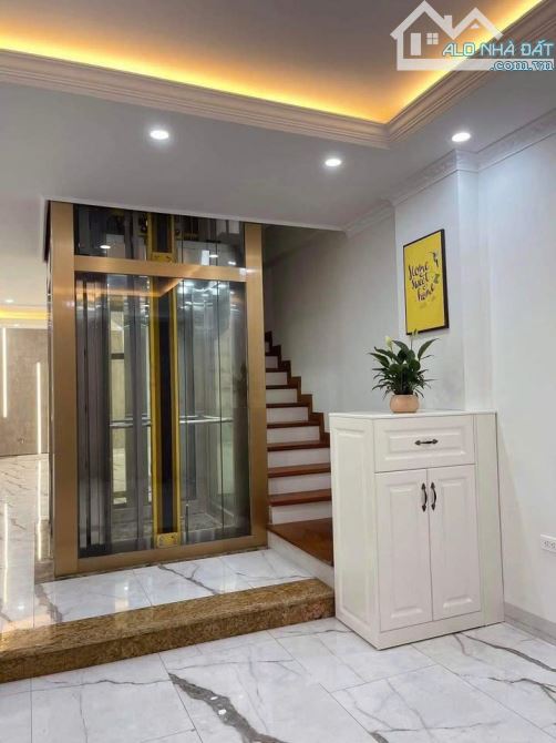 BÁN NHÀ LĨNH NAM – 54m², GIÁ 23.5TỶ – PHÂN LÔ VỈA HÈ – Ô TÔ TRÁNH – 2 MẶT NGÕ – THANG MÁY - 3