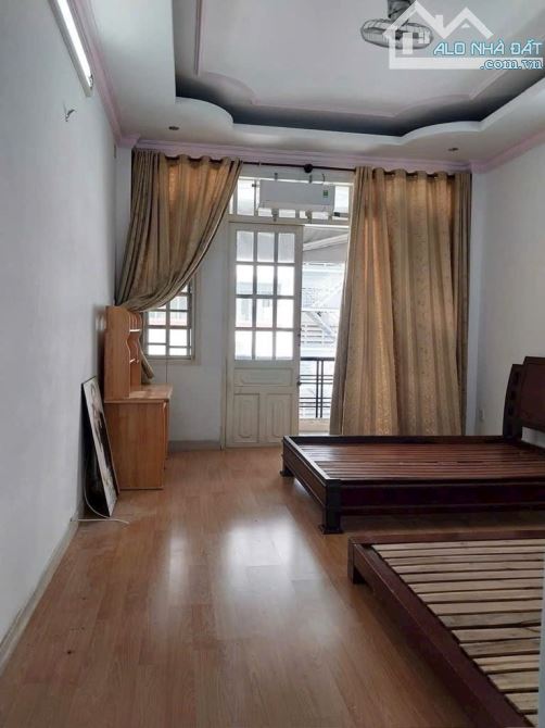 🔥KHU VIP D2 - 4 TẦNG - HẺM XE HƠI TRÁNH - DÒNG TIỀN ỔN ĐỊNH 30 TRIỆU/THÁNG - 16.8 TỶ - 3