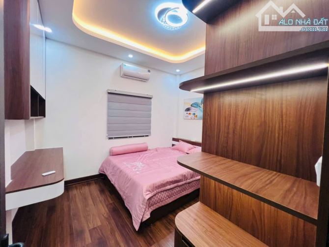 NHÀ PHỐ 10.6 TỶ – Vị Trí VÀNG Hồ Tùng Mậu – SỔ ĐỎ TRAO TAY – CÓ CHỖ ĐỖ Ô TÔ - 3