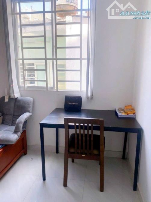 cho thuê phòng âu dương lân q8 có bancol lớn gần cầu chữ y gần đh công nghệ sài gòn gần q1 - 3