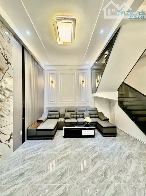 BÁN NHÀ TRỆT LẦU HẺM LT 5-6 NGUYỄN VĂN LINH ĐỐI DIỆN BV ĐA KHOA TRUNG ƯƠNG, TPCT - 1