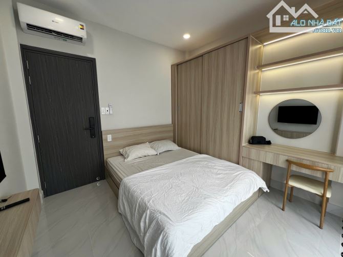 CHDV KẾ BÊN ĐH HUTECH - BÌNH THẠNH - HXH - 4 TẦNG - 4 PHÒNG ĐẸP FULL NỘI THẤT -  8 TỶ TL - 3