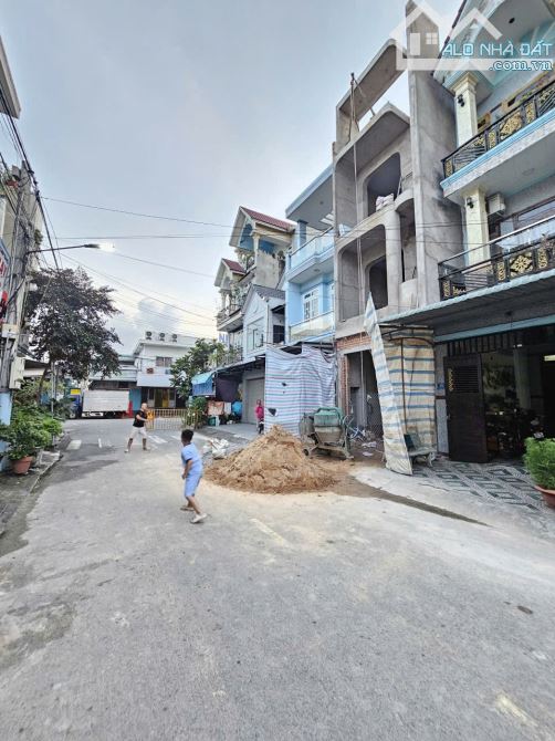 Bán nhà 1 trệt 2 lầu Hoàn Công, full nội thất p.Bình Hòa Tp.Thuận An chỉ 5ty500 TL M7787 - 3