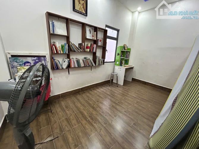 BÁN NHÀ HẺM CMT8 – ĐỐI DIỆN CÔNG VIÊN LÊ THỊ RIÊNG – 2 TẦNG – 70M² – NHỈNH - 3