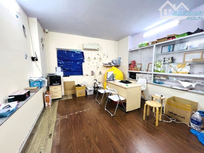 Bán nhà mặt tiền đường Hoa Lan, khu Phan Xích Long, Quận Phú Nhuận – Hợp Đồng Thuê 45 tr - 3