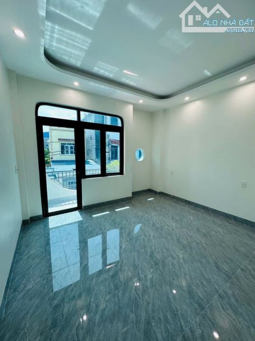 Siêu Phẩm Nhà Đồng Quýt, Phạm Huy Thông. Ô Tô Đỗ Cửa - 3