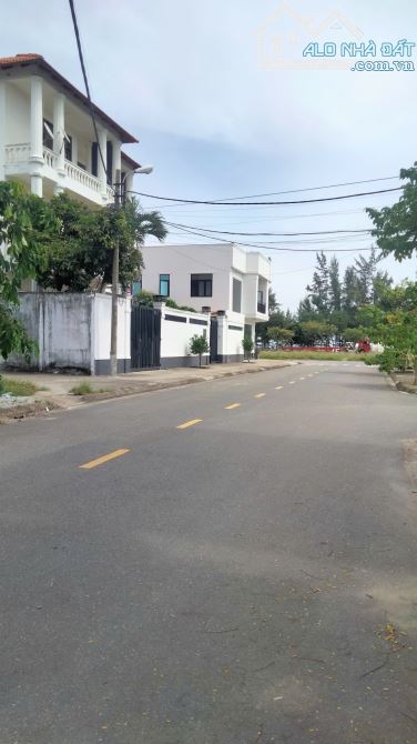BÁN NHÀ 2 TẦNG, MẶT TIỀN 7M5 TRỊNH KHẮC LẬP – CẠNH BIỂN NGUYỄN TẤT THÀNH – CHỈ 5.25 TỶ - 3