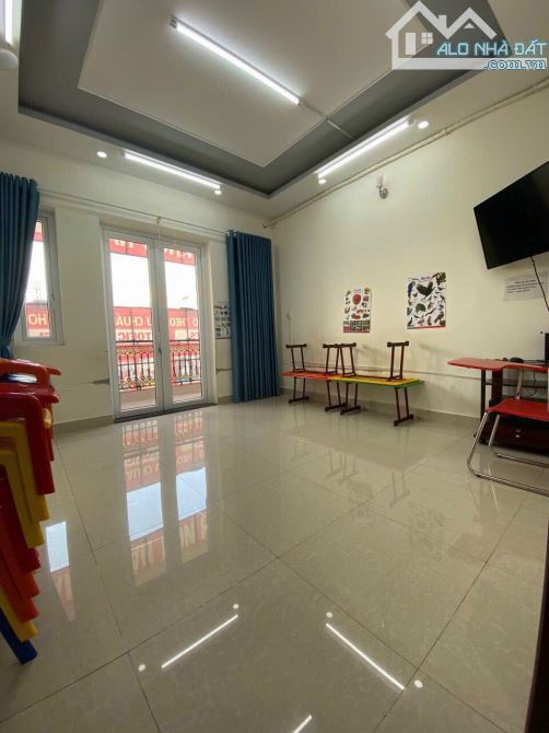 Bán Nhà MT Đường Trương Đình Hội - 4.47m x 16.64m- 1 Trệt 4 Lầu - 6PN -5WC -P16 Q8 - 4