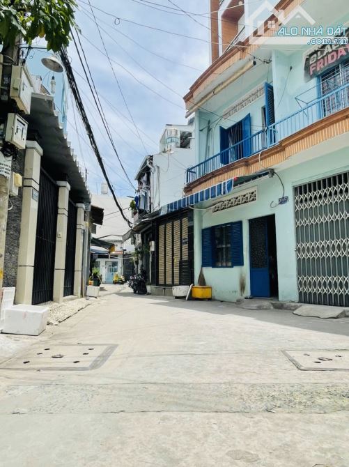 Bán căn nhà 2mt hẻm Nguyễn Văn Nghi,f7,dt 3.7m x 11m, trệt + lầu - 4