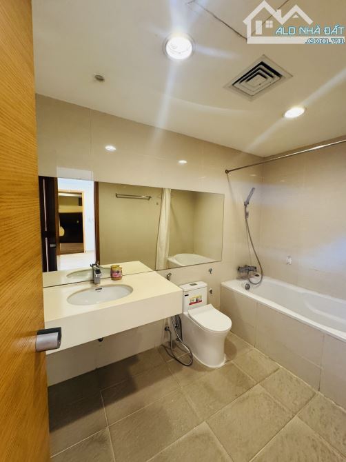 Bán gấp căn hộ CCCC 88 Láng Hạ. 112m2 2ngủ 2wc. 2 thoáng. Tầng đẹp. Sổ đỏ lâu dài. - 4
