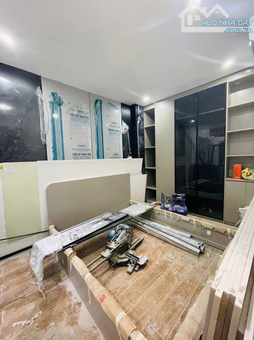 📍 Sắp ra mắt siêu phẩm Luxury 03 tầng 03 mê full nội thất xịn sò kiệt oto vào tận nhà - 4