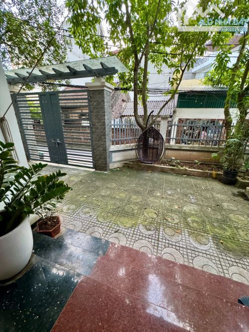 Bán nhà 5 tầng 150m2 tổ 8 Cự Khối, nhà rộng rãi, sân vườn, đủ công năng cho đại gia đình - 4