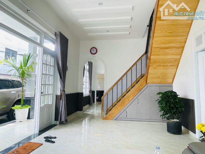 🏡 Cần Bán Villa/ Biệt Thự Hẻm Xe Hơi, Đường Nguyễn Siêu, P.07, Đà Lạt – 3 Mặt Tiền - 4