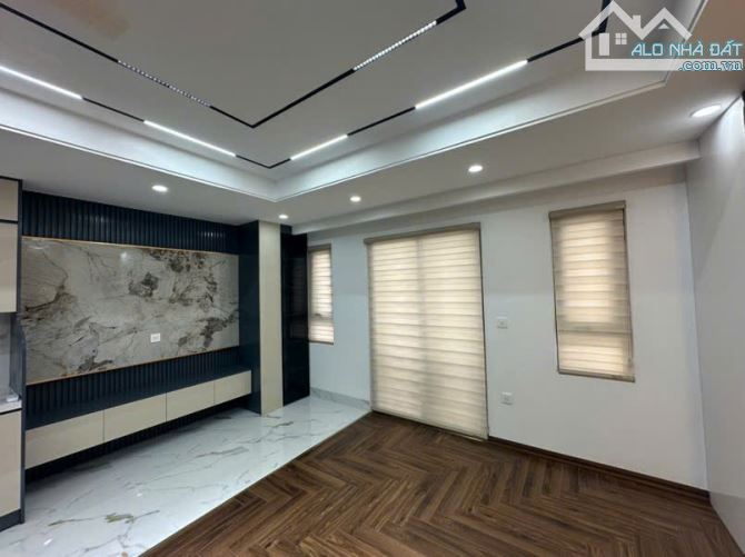 BÁN NHÀ TRẦN DUY HƯNG  CẦU GIẤY - NHÀ MỚI - THANG MÁY - Ô TÔ - GẦN PHỐ - 48M2, 6 TẦNG - 4