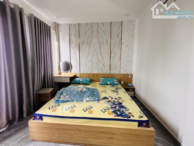 NHÀ ĐẸP 5 TẦNG GẦN MẶT TIỀN – HẺM XE TẢI 8M – GẦN HÀ HUY GIÁP, CAO ĐẲNG ĐIỆN LỰC – CHỈ 6 T - 4