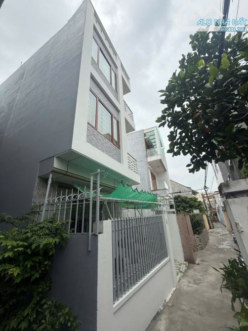 Bán căn nhà lô góc độc lập 3 mặt thoáng - 4