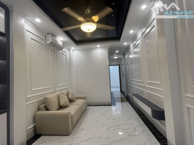 CẦN BÁN NHÀ BÙI XƯƠNG TRẠCH THANH XUÂN 40m2, 5 TẦNG MẶT TIỀN 3,3m GIÁ 11.8 TỶ - 4