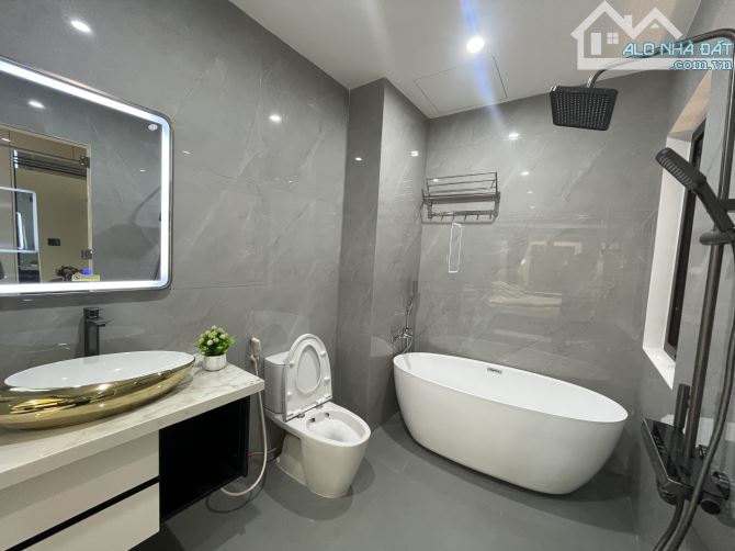 NHÀ MẶT TIỀN 5m5 TRẦN XUÂN LÊ , NỘI THẤT VIP - 4
