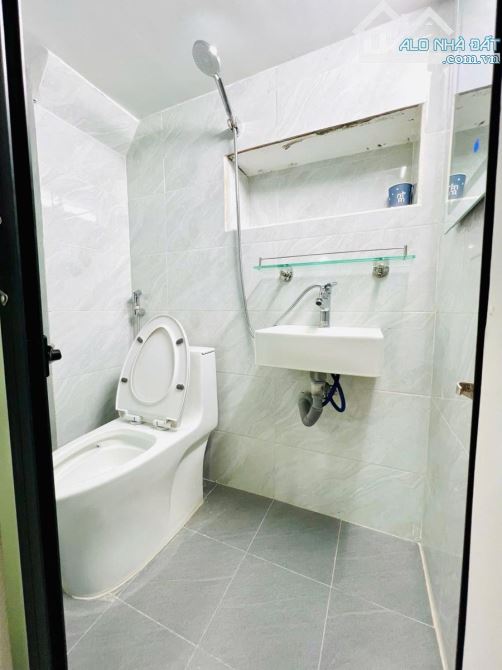 NHÀ CHÍNH CHỦ - 4 TẦNG - 1.99 TỶ - PHỐ MINH KHAI - HAI BÀ TRƯNG - KHÔNG QUY HOẠCH - 4