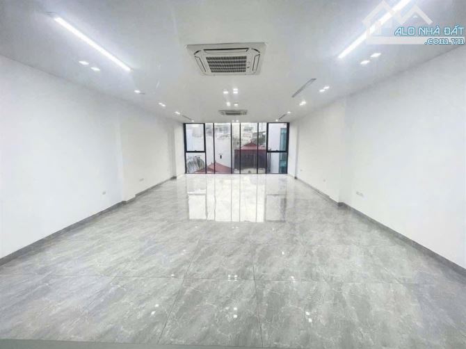 TÒA NHÀ VP SIÊU VÍP MP HOÀNG NGÂN - 9 TẦNG THANG MÁY - KD ĐỈNH - DOANH THU 1.2 TỶ/ NĂM - D - 4
