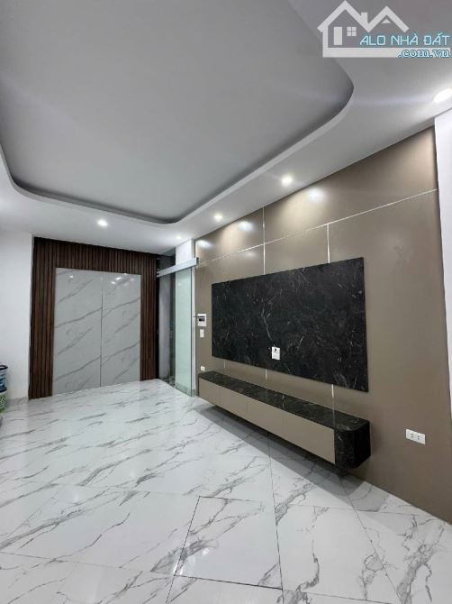 Bán nhà Vũ Ngọc Phan nhà thiết kế đẹp hiện đại 5 tầng thang máy nhập khẩu 33m giá 8.3 tỷ - 4