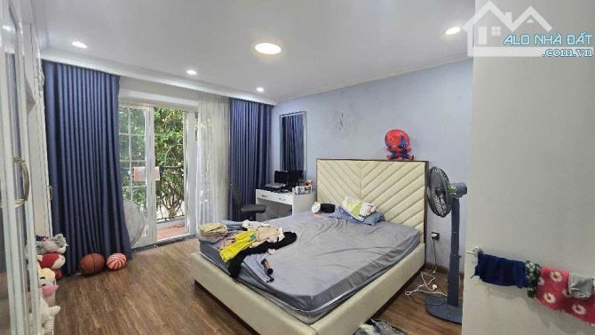BÁN GẤP NHÀ PHỐ PHÂN LÔ, VỈA HẺ🚗Ô TÔ TRÁNH, QUANG TRUNG🏠55m² x 5 tầng🔥GẦN KĐT VĂN PHÚ - 4