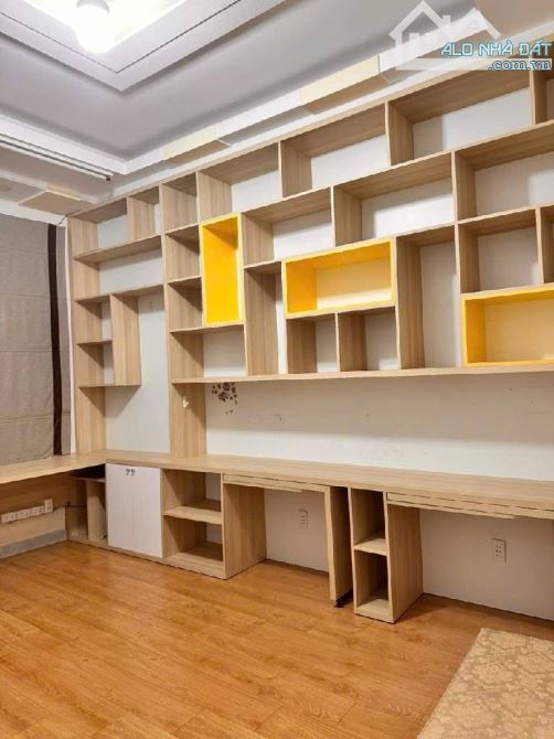 TL.CC-Xe Hơi Phú Nhuận- 5 Tầng- 3,7 x 12-Khu Đồng Bộ-4PN~6PN-Đẹp Còn Mới Ở Ngay-Chỉ Hơn 8T - 4