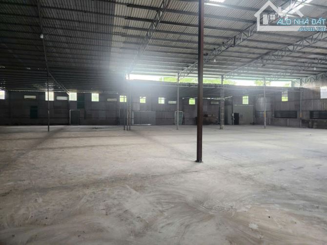 Cho thuê kho xưởng 1400m2 gần Nguyễn Duy Trinh, Phú Hữu, Q9, xe cont - 4