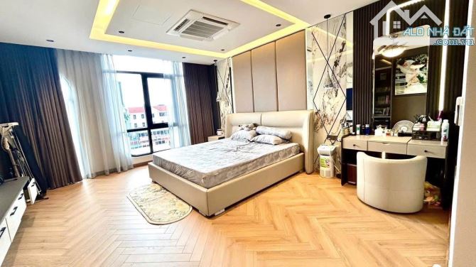 Có 102 Bán Nhà 65m2 Ngọc Thụy, Long Biên 6 Tầng Nổi, 1 Hầm, Kinh Doanh, Dòng Tiền - 2X Tỷ - 4