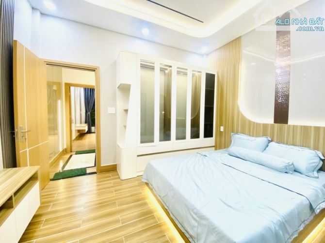 NGUYỄN VĂN KHỐI - HẺM XE HƠI THÔNG -49M2 ( 4 X 12 ) - 2 TẦNG - 2 PN MASTER. FULL NỘI THẤT - 4