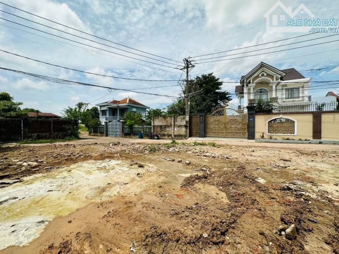 chính chủ gửi đất đường xe tải quay đầu 2.15 tỷ/65m2 SHR Full thổ ngay Tân Vạn - 4