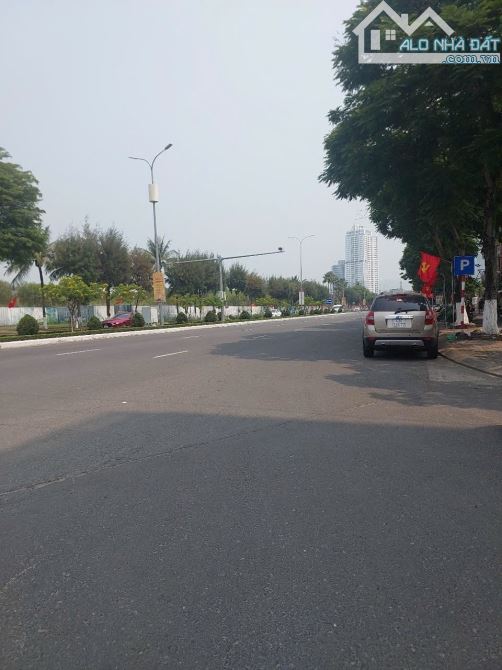 🏨 KHÁCH SẠN 8 TẦNG – HẦM RƯỢU – THANG MÁY – VIEW BIỂN NGUYỄN TẤT THÀNH - 4