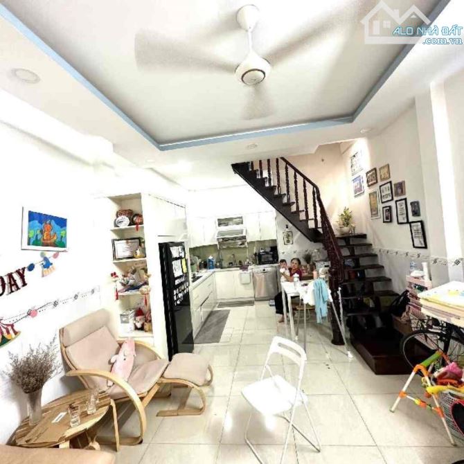 BÁN NHÀ QUẬN TÂN PHÚ, HẺM 38/ GÒ DẦU, P.TÂN SƠN NHÌ, 4X8M, 3 TẦNG, GIÁ 4,85 TỶ TL - 4