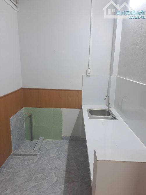 CHO THUÊ NHÀ ĐƯỜNG SỐ 6 P. LINH TÂY. 1 TRỆT 1 LẦU, 2PN 1WC, SÂN RỘNG, NHÀ MỚI GIÁ 8TR/THÁN - 4
