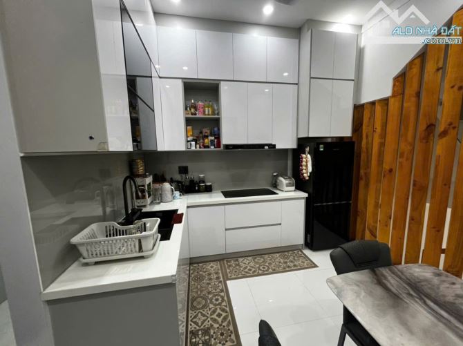 💥💥 BÁN NHÀ 3 TẦNG MT KINH DOANH ĐƯỜNG NGUYỄN CÔNG TRỨ. TRUNG TÂM PHỐ - 4