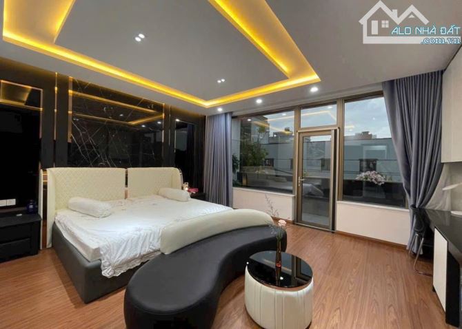 Bán Biệt Thự 3 tầng Siêu Vip 2 Mặt tiền - KHu Nam Việt Á - DTĐ 244m ngang 14m - 4