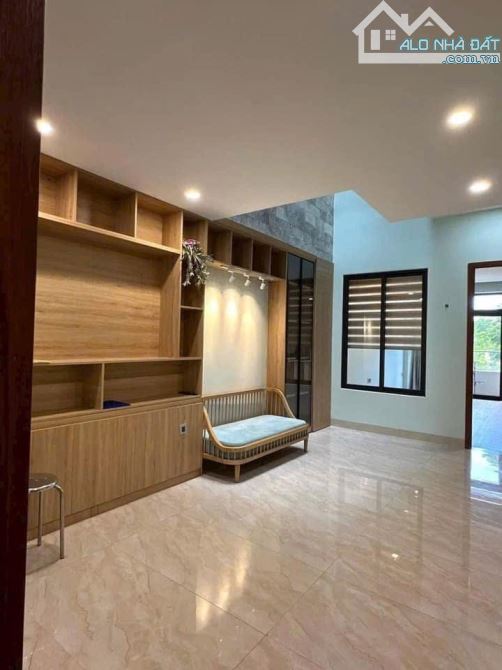 🔴 (NCC) CHO THUÊ NHÀ 5 TẦNG MẶT TIỀN XÔ VIẾT NGHỆ TĨNH – CÓ THANG MÁY, PCCC  • Tầng 1,2: - 4