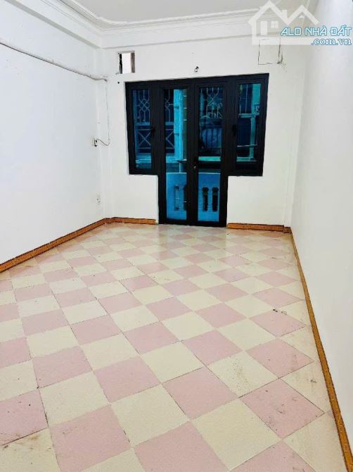 CẦU GIẤY NHÀ ĐẸP DÂN XÂY, 5TẦNG 35M NGÕ THÔNG, GẦN PHỐ Ô TÔ TRÁNH - 4
